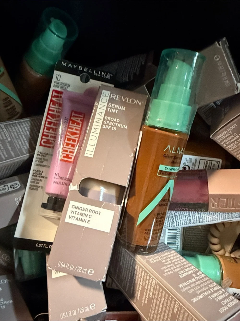 Huge Bundle Foundation, Concealer, Gel Blush and More Resellers Delight